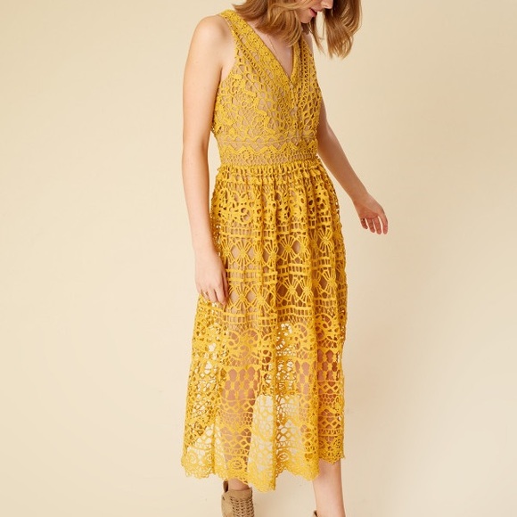 Altar’d State Crochet Yellow Lace Floral Sleeveless Midi Dress Medium - Picture 2 of 8